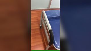 পাউডার-কোটেড অ্যাটেনডেন্ট চেয়ার